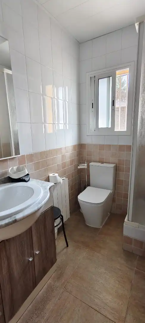 Bany de Casa o xalet en venda en Cervelló amb Aire condicionat, Calefacció i Jardí privat