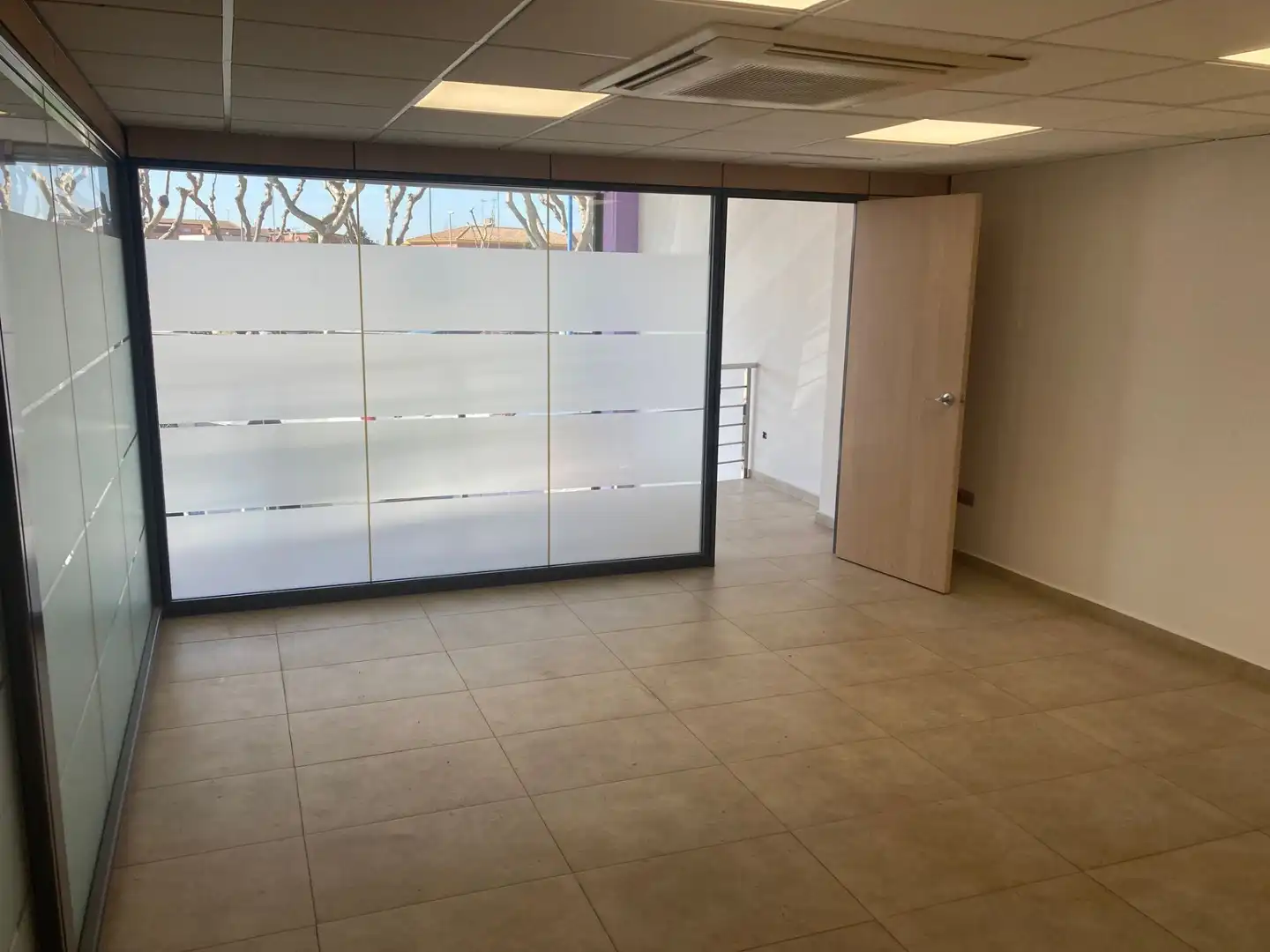 Locale commerciale in affitto a Academia 23, imagen 33