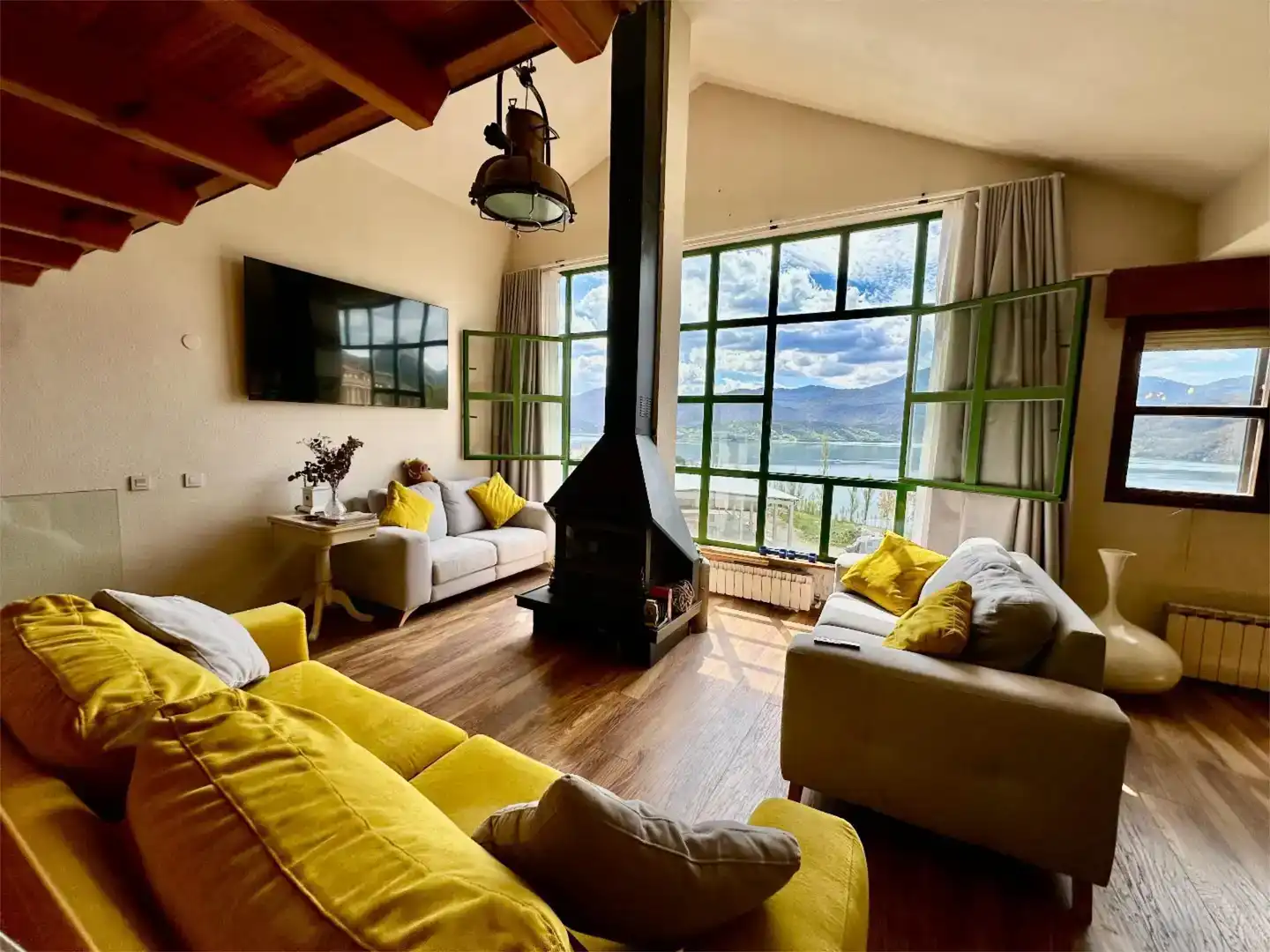 Sala de estar de Piso en venta en Riaño con Trastero y Amueblado