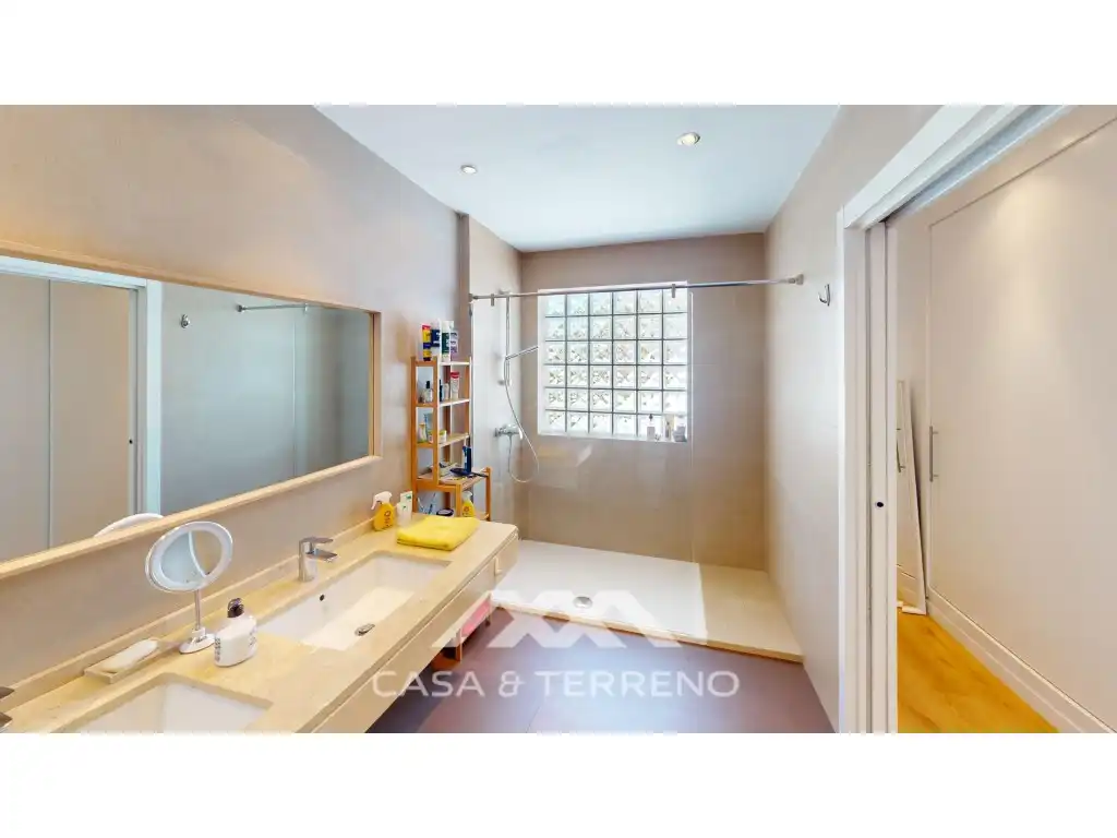 Bany de Casa o xalet en venda en Vélez-Málaga amb Aire condicionat, Jardí privat i Terrassa