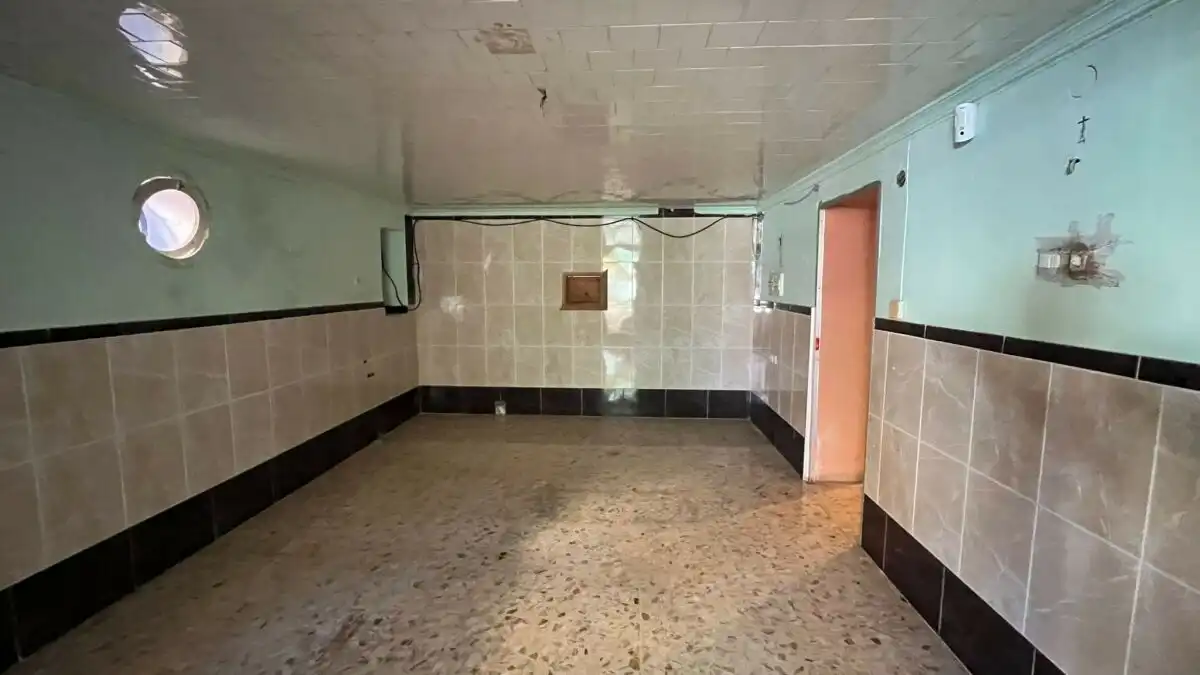 Flat for sale in PORTUGAL, 4, Lora del Río