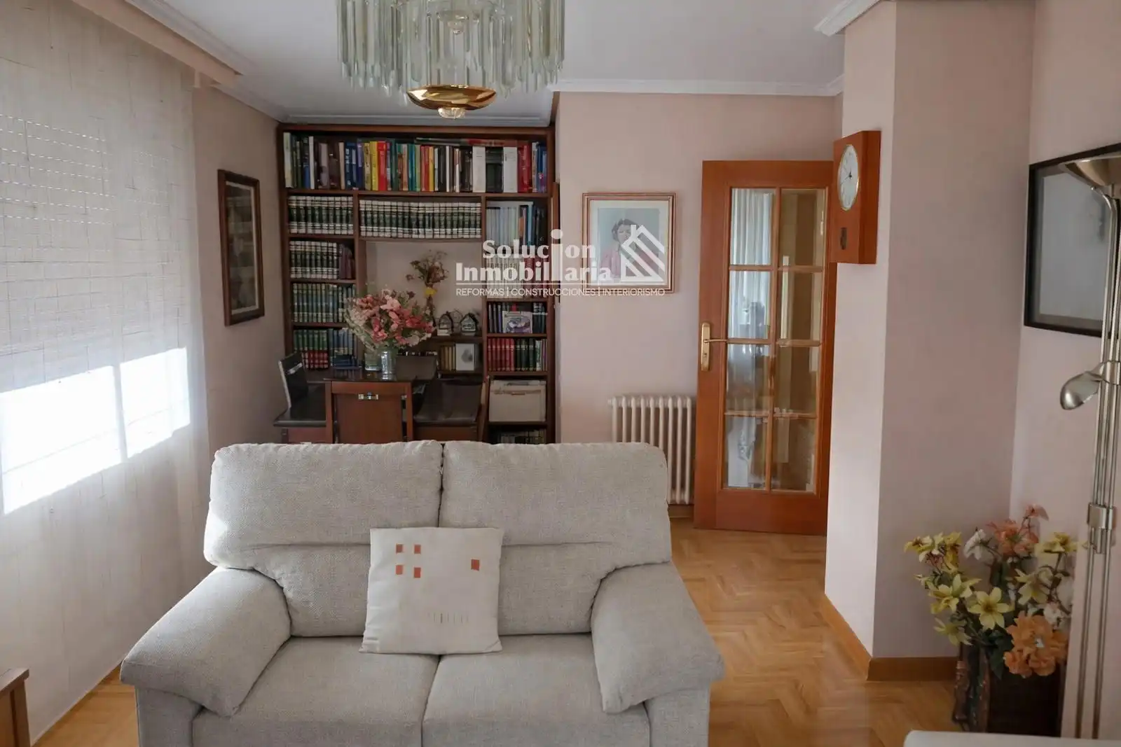 Attic for rent in Garrido Norte
