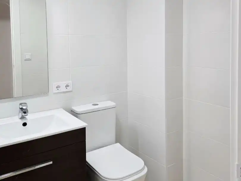 Bathroom of Flat for sale in Orihuela Costa