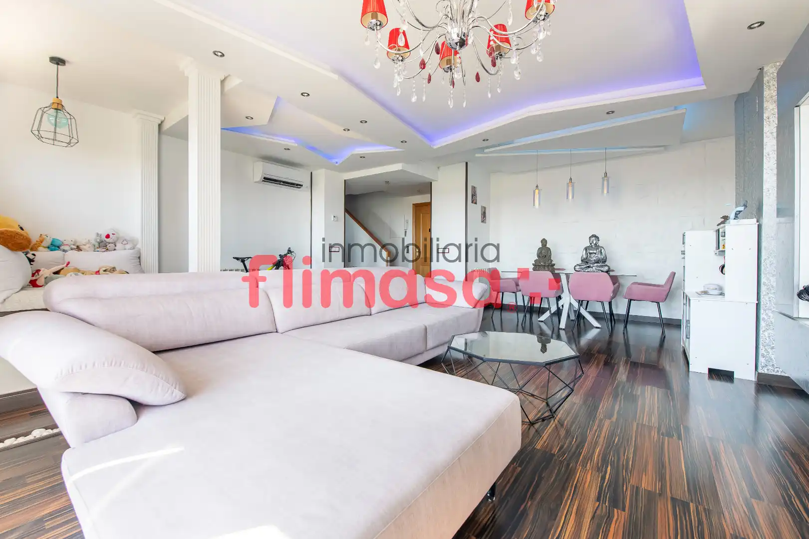 Living room of Duplexes for sale in Arroyomolinos (Madrid)  with Air Conditioner, Heating and Storage room