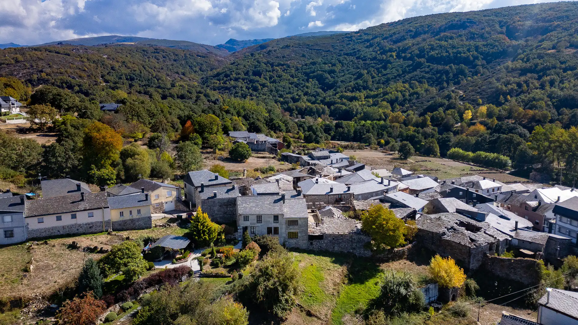 Exterior view of Commercial properties for sale in A Veiga 