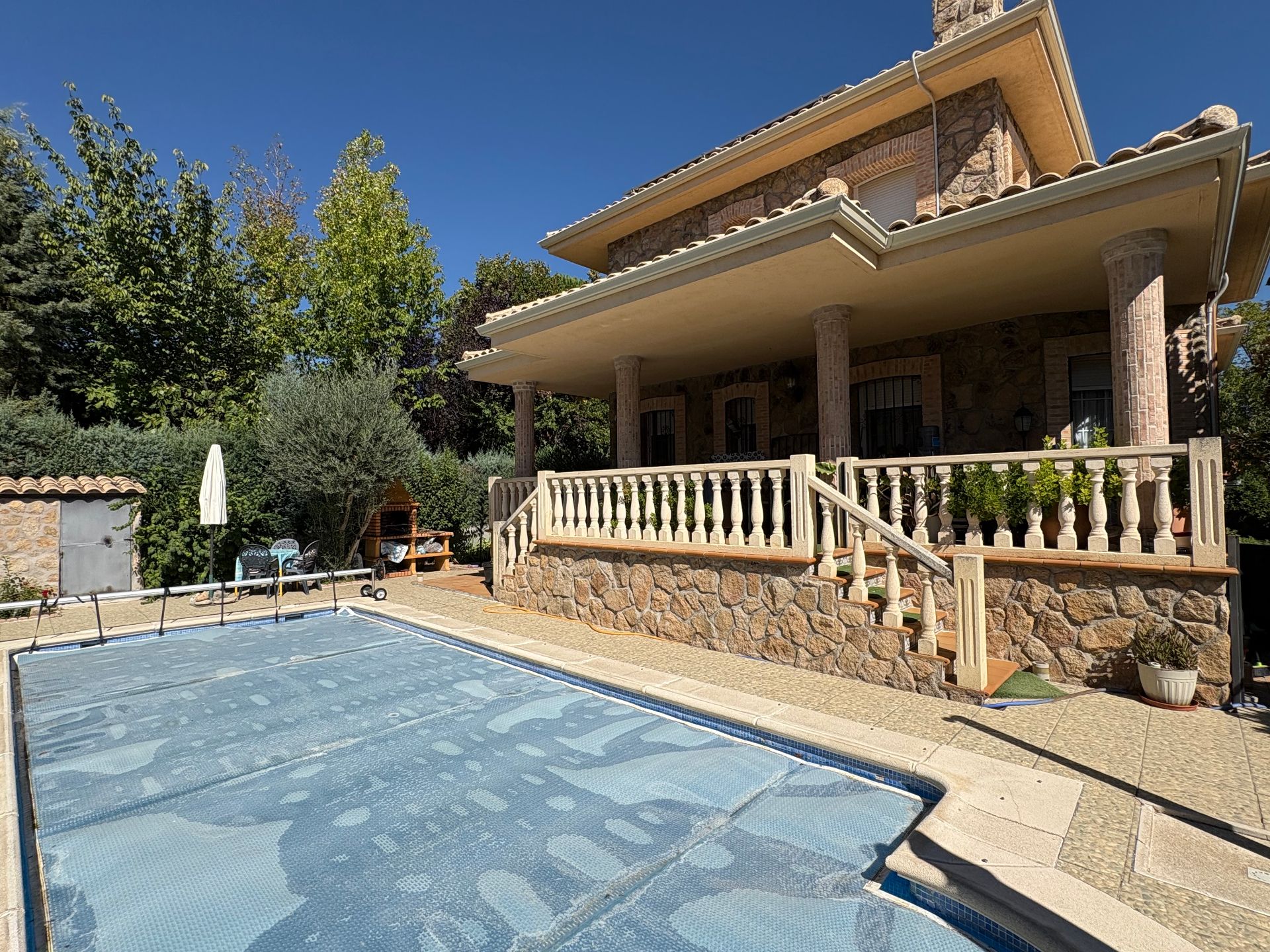 Swimming pool of House or chalet for sale in Guadarrama  with Air Conditioner, Heating and Private garden