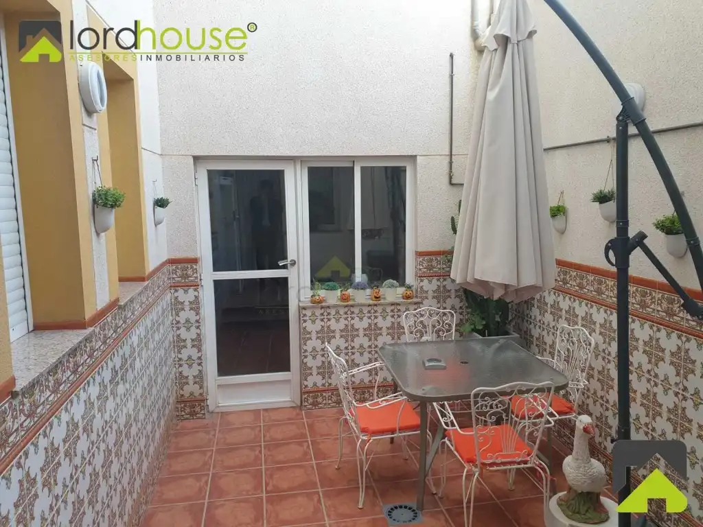 Houses for sale in Calle Francisco Pizarro, San Antonio