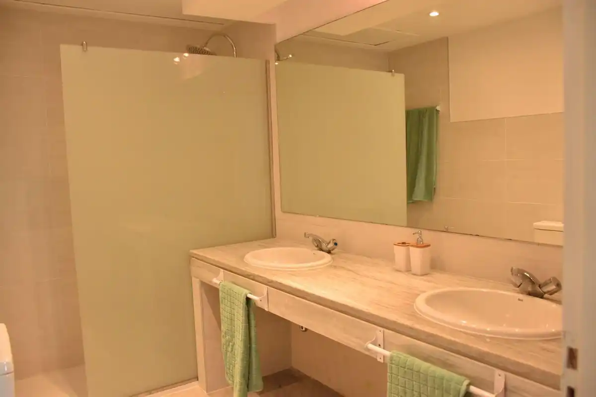 Home with pool for sale in Elviria - Cabopino, imagen 9
