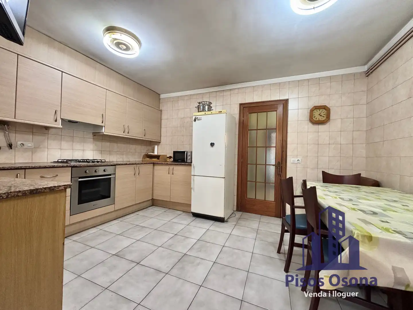 Cocina de Piso en venta en Vic con Calefacción, Amueblado y Horno