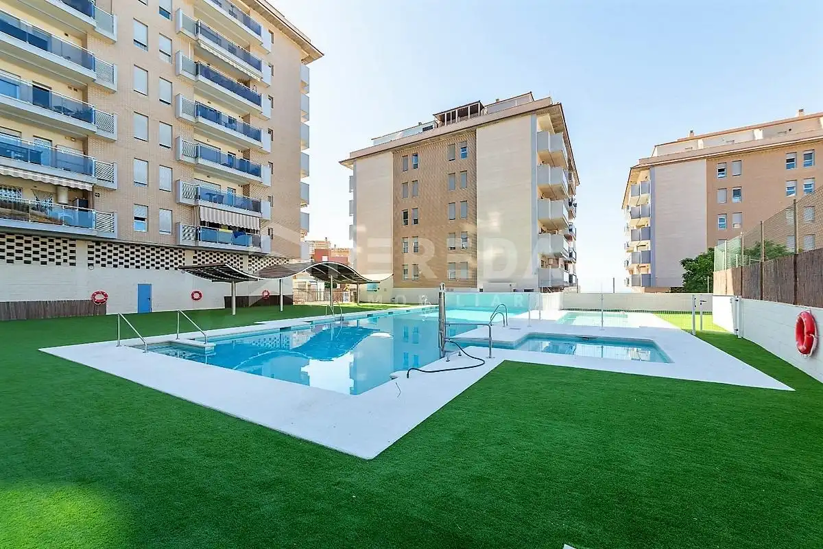 Piscina de Piso en venta en Roquetas de Mar con Aire acondicionado, Calefacción y Terraza