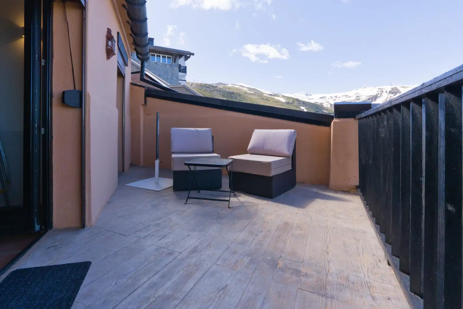 Terraza de Apartamento en venta en Sierra Nevada con Terraza, Trastero y Amueblado