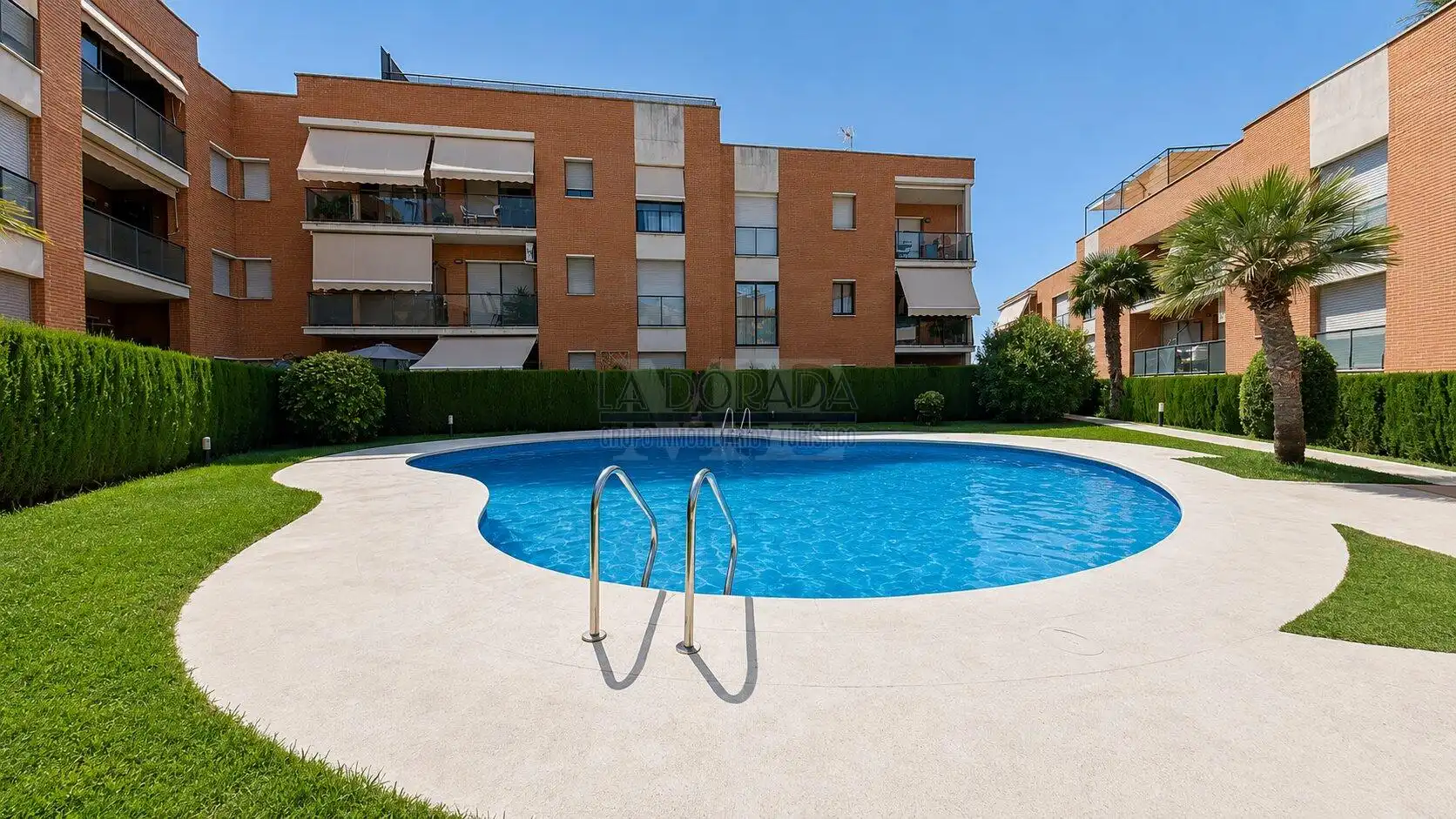 Piscina de Pis en venda en Cambrils amb Aire condicionat, Calefacció i Terrassa