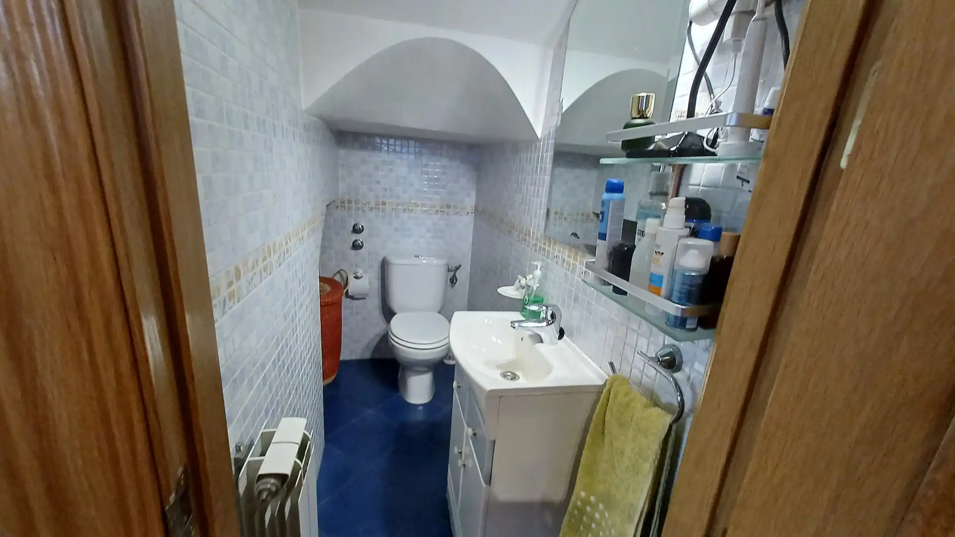 Bathroom of Houses for sale in Moralzarzal  with Air Conditioner, Private garden and Terrace