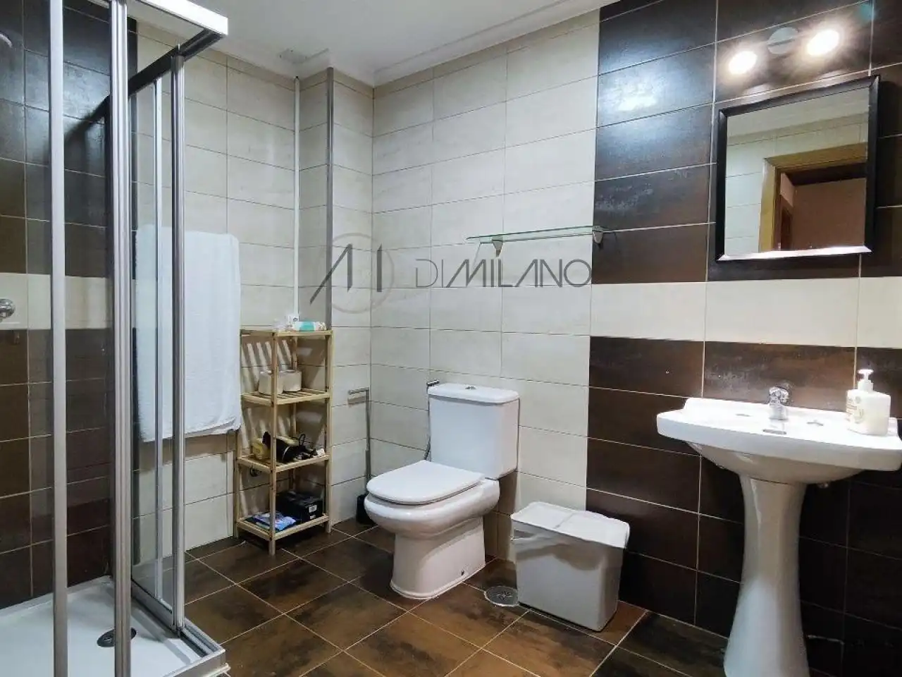 Bathroom of Houses for sale in Cangas pueblo