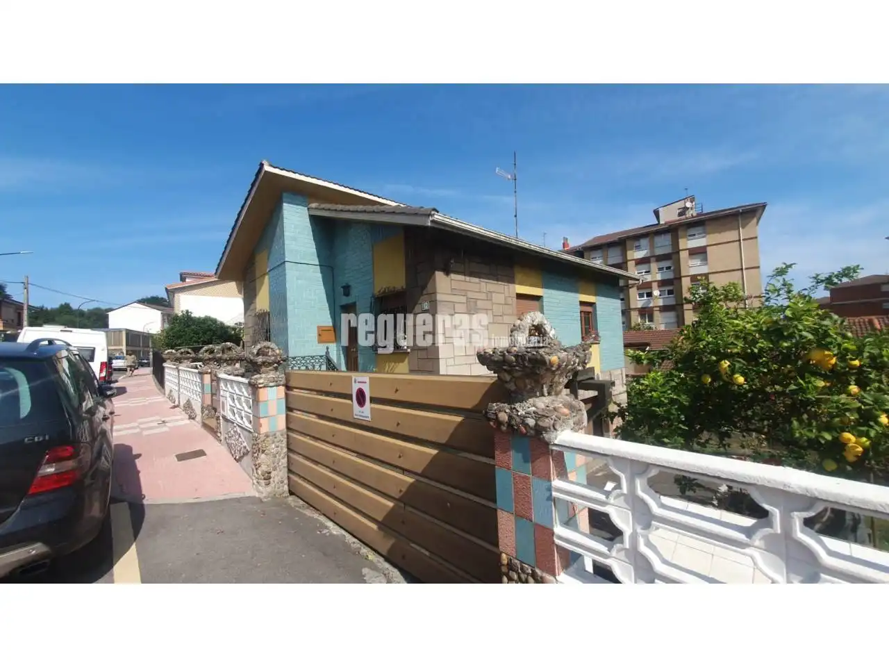 Exterior view of Houses for sale in Corvera de Asturias  with Heating, Parquet flooring and Furnished