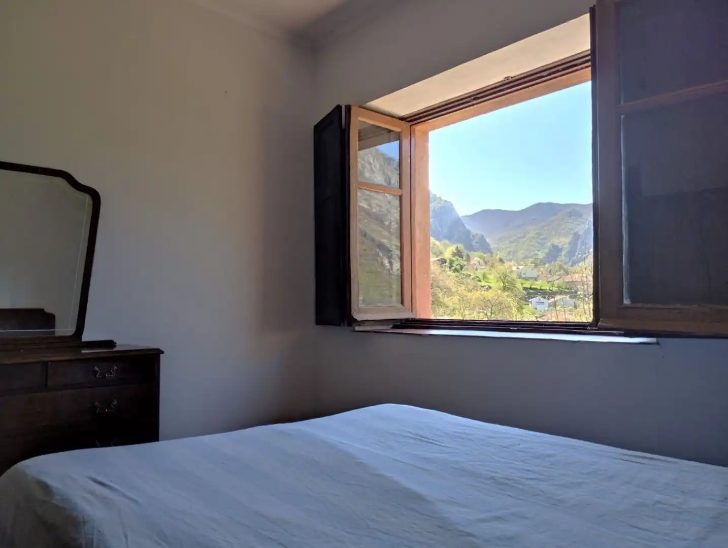 Habitación de Dúplex en venta en Oseja de Sajambre con Jardín privado, Parquet y Terraza