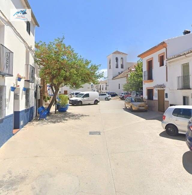 Exterior view of House or chalet for sale in El Burgo