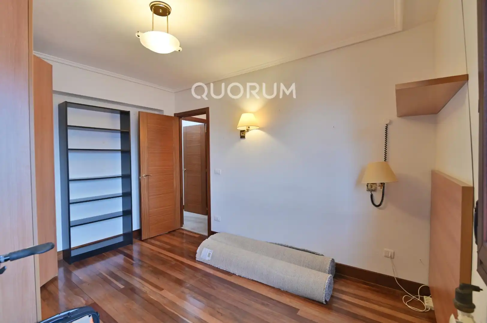 Habitación de Piso en venta en Bilbao  con Calefacción y Terraza