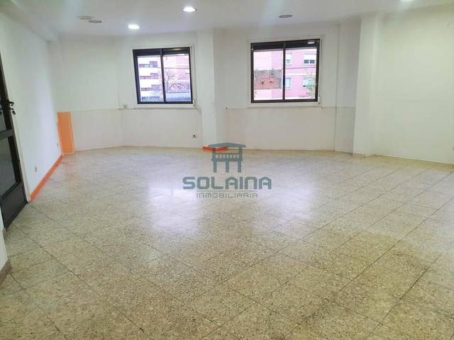 Local comercial en Alquiler en Universidad