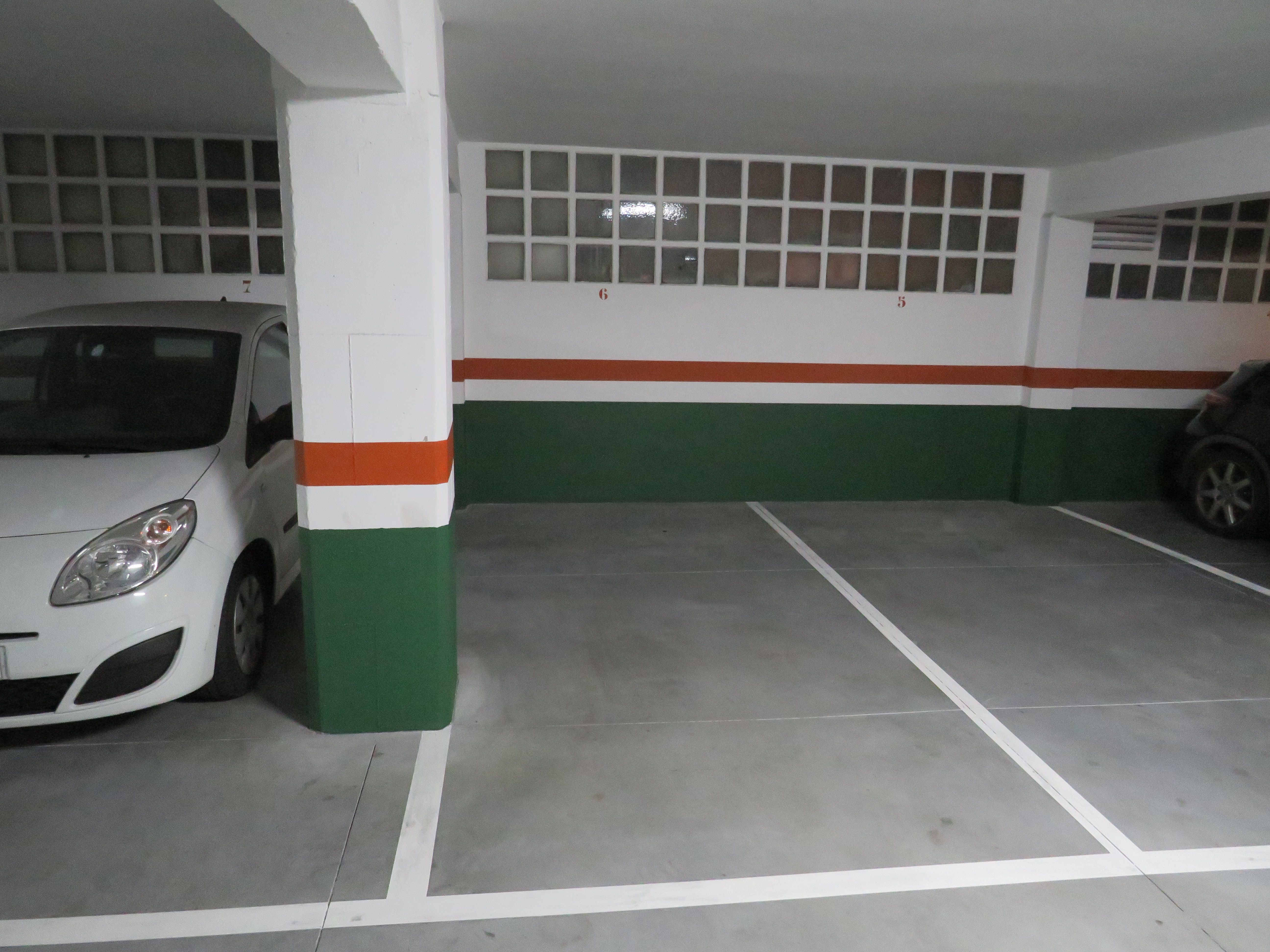 Garage to rent in Rúa de Romil, Camelias - Pi y Margall