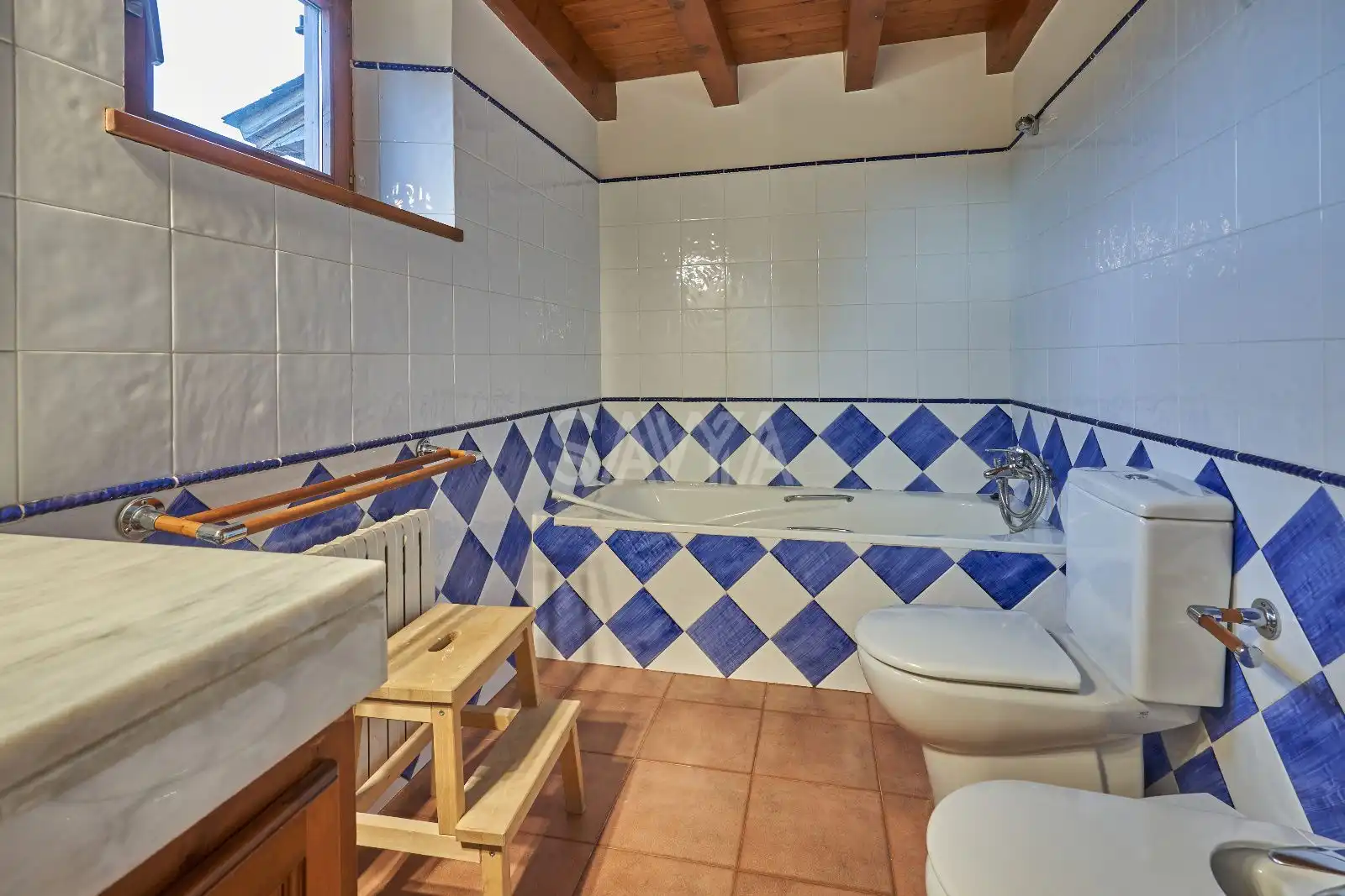 Bany de Casa o xalet en venda en Prats i Sansor amb Calefacció, Jardí privat i Terrassa