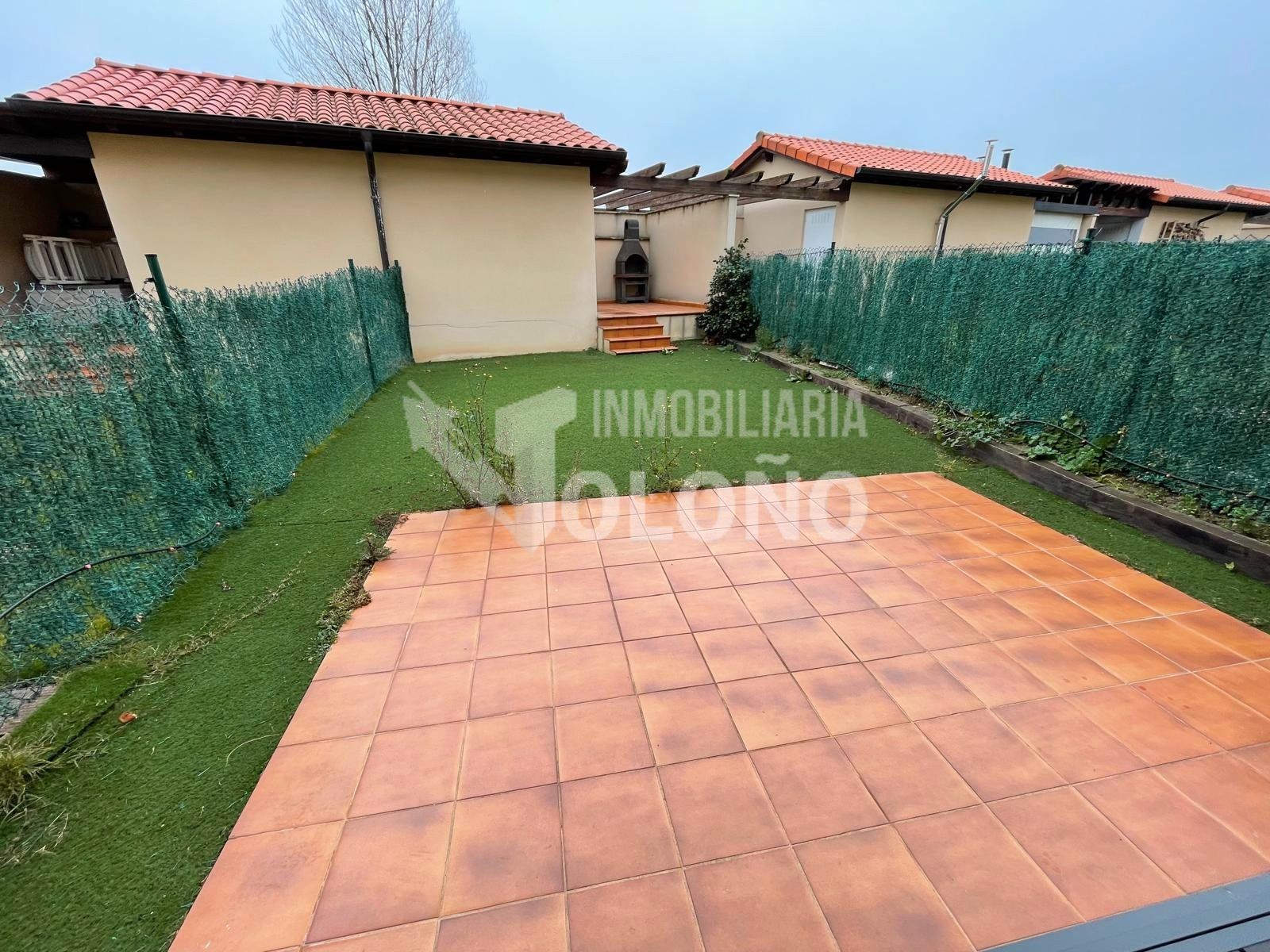 Terrassa de Casa o xalet en venda en Zarratón amb Calefacció, Jardí privat i Parquet