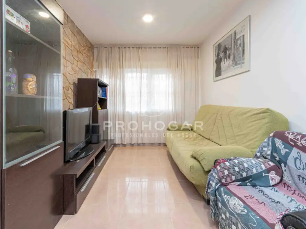 Habitación de Casa adosada en venta en El Vellón con Horno, Lavadora y Microondas