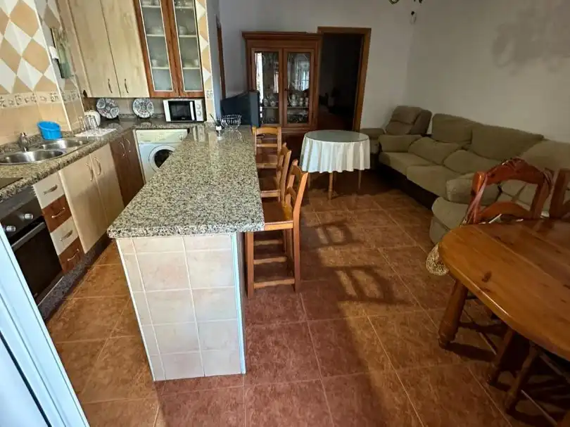 Apartamento con ascensor en alquiler en Carretera Rinconcillo 15