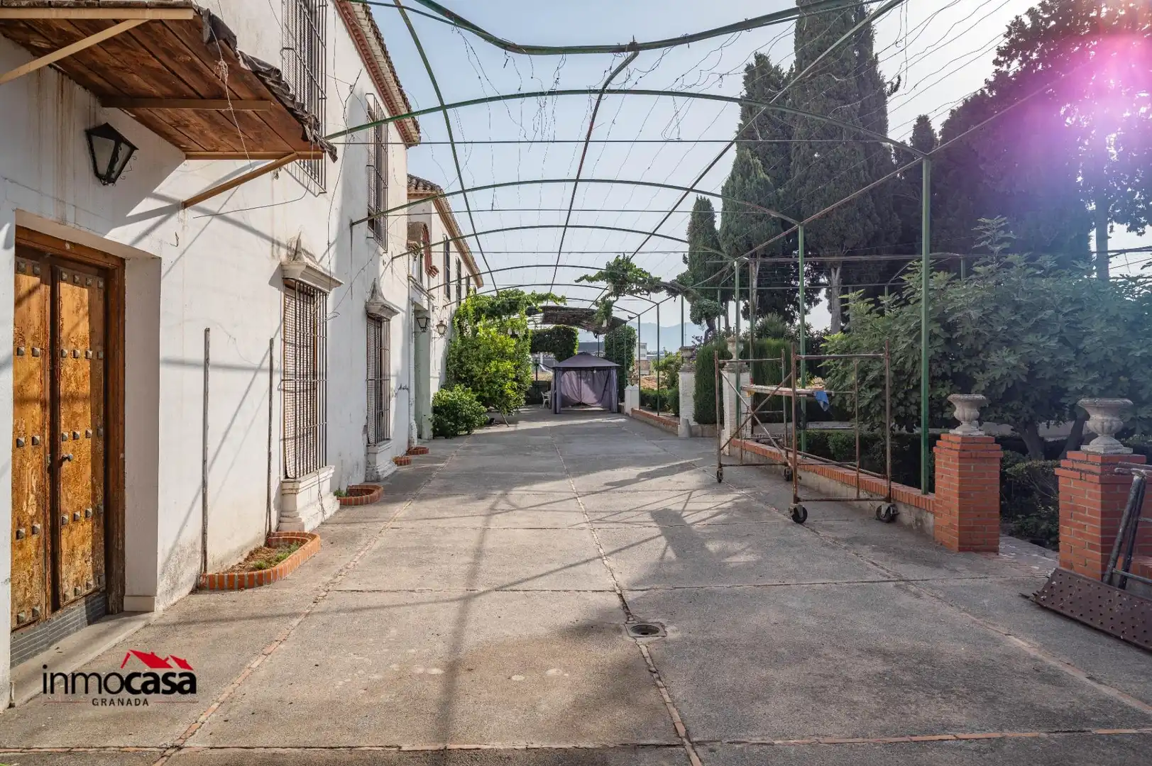 Vista exterior de Residencial en venda en Granada