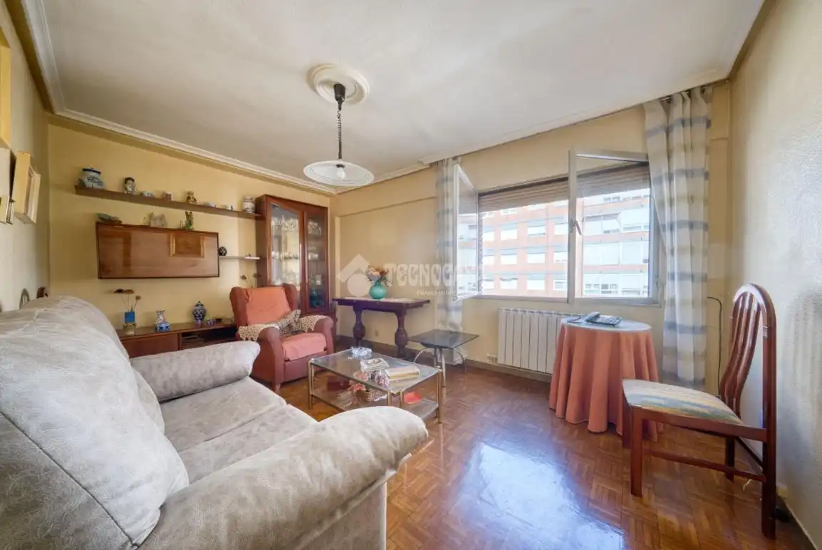 Sala d'estar de Pis en venda en Hospital 