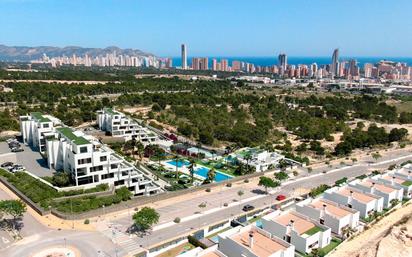 Vista exterior de Apartament en venda en Finestrat amb Terrassa, Traster i Piscina