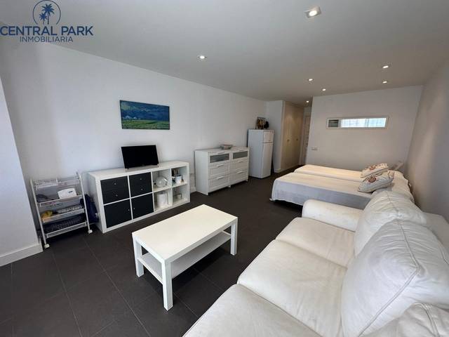 Apartamento en Venta en Calle JOSEP CARNER en Platja de Llevant