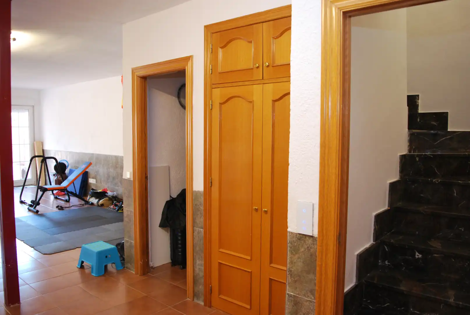 Einfamilien-Reihenhaus zum Verkauf in Valdemorillo mit Privatgarten, Terrasse und Abstellraum