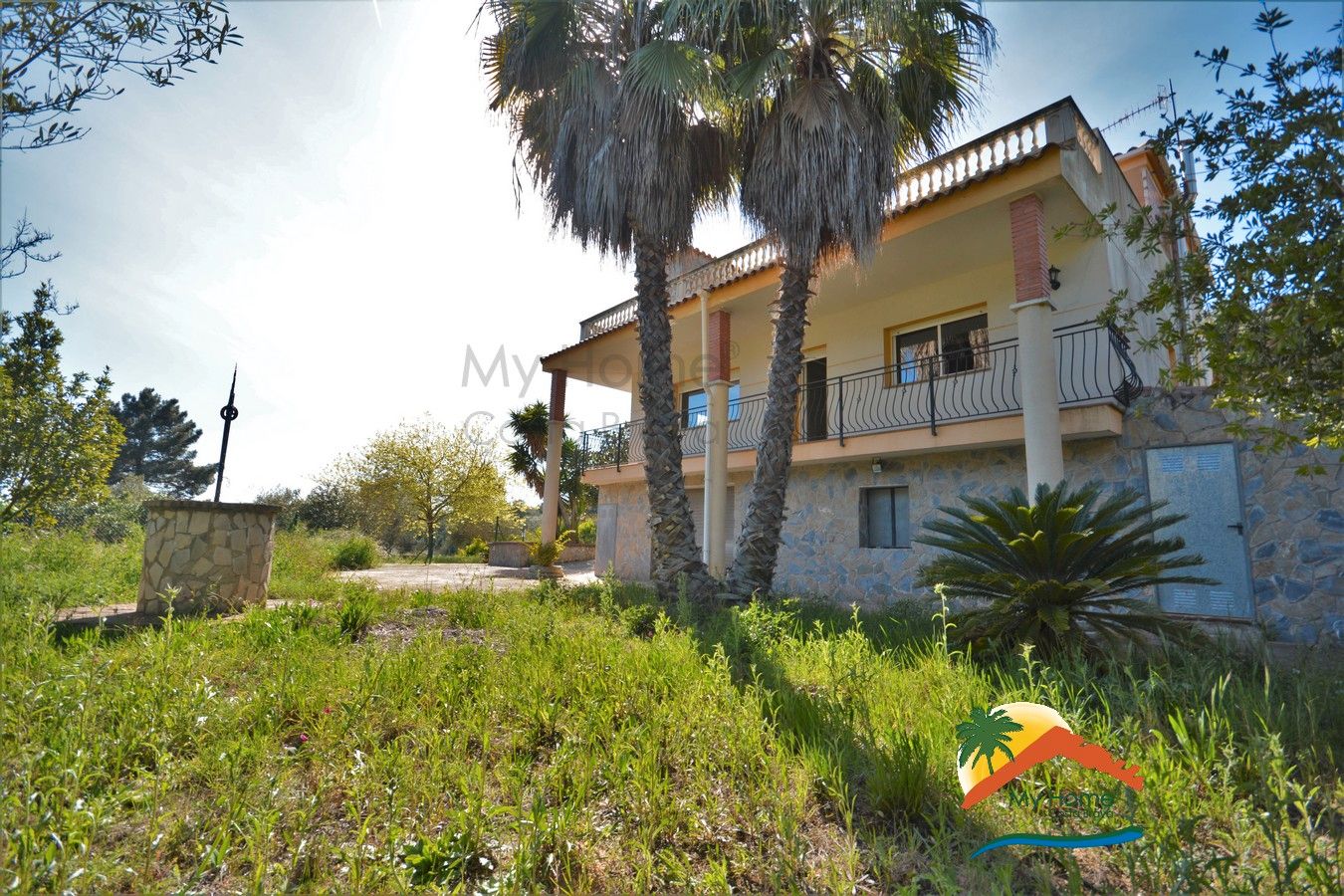 Vista exterior de Casa o xalet en venda en Lloret de Mar amb Calefacció, Jardí privat i Terrassa