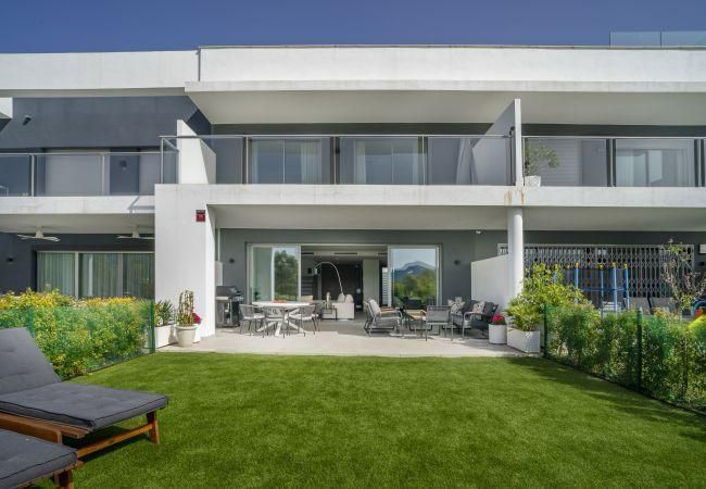 Terrace of Single-family semi-detached to rent in Marbella  with Terrace