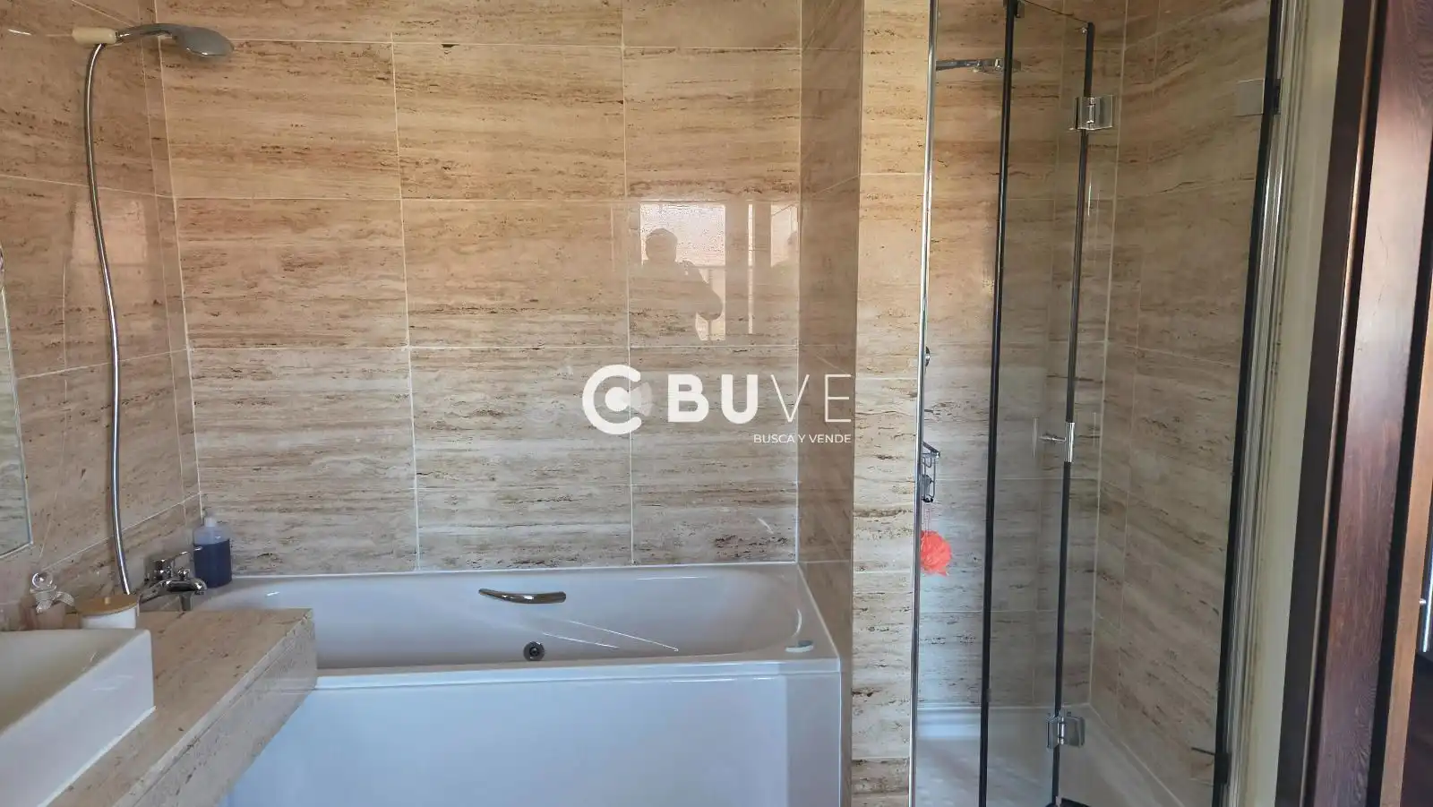 Bathroom of Detached homes for sale in Fuenlabrada  with Air Conditioner, Heating and Terrace