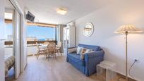 Dormitori de Apartament en venda en Benidorm amb Aire condicionat, Terrassa i Piscina comunitària