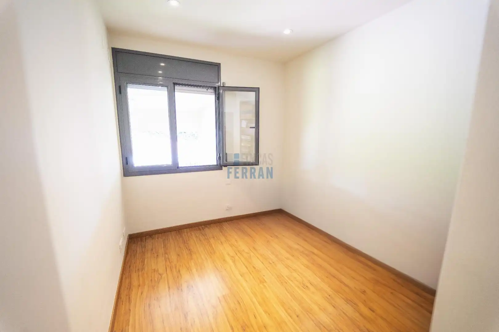 Habitación de Casa o chalet en venta en El Vendrell con Calefacción, Parquet y Terraza