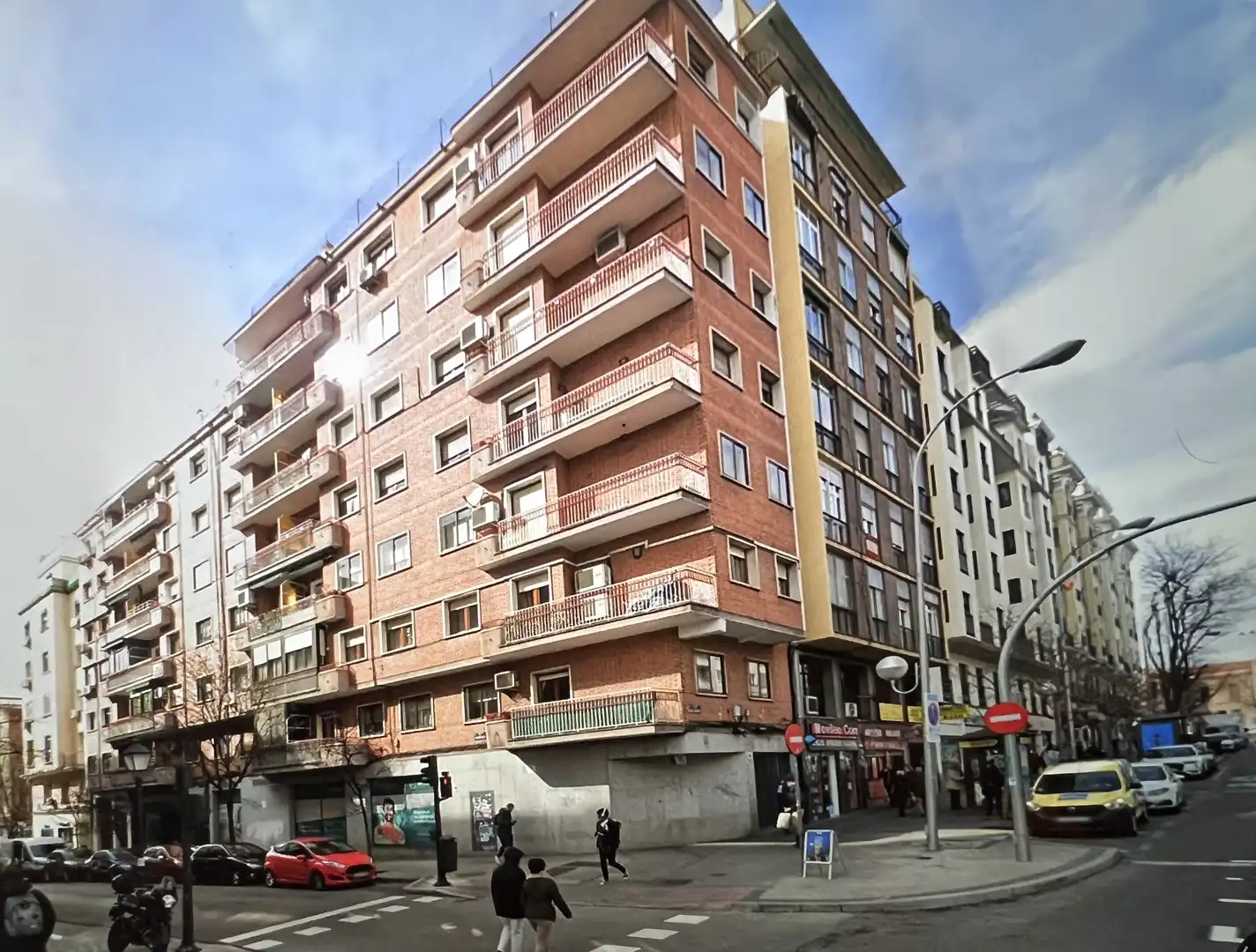 Exterior view of Premises for sale in  Madrid Capital