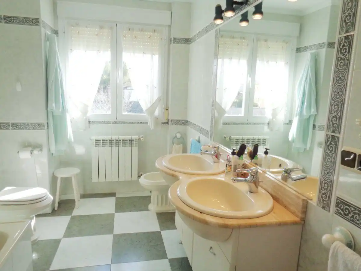 Chalet con terraza en venta en Valdepeñas, imagen 7