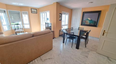 Foto 4 de Pis de lloguer a Urbanización Los Naranjos de Marbella, 46, La Dama de Noche - La Alzambra, Marbella