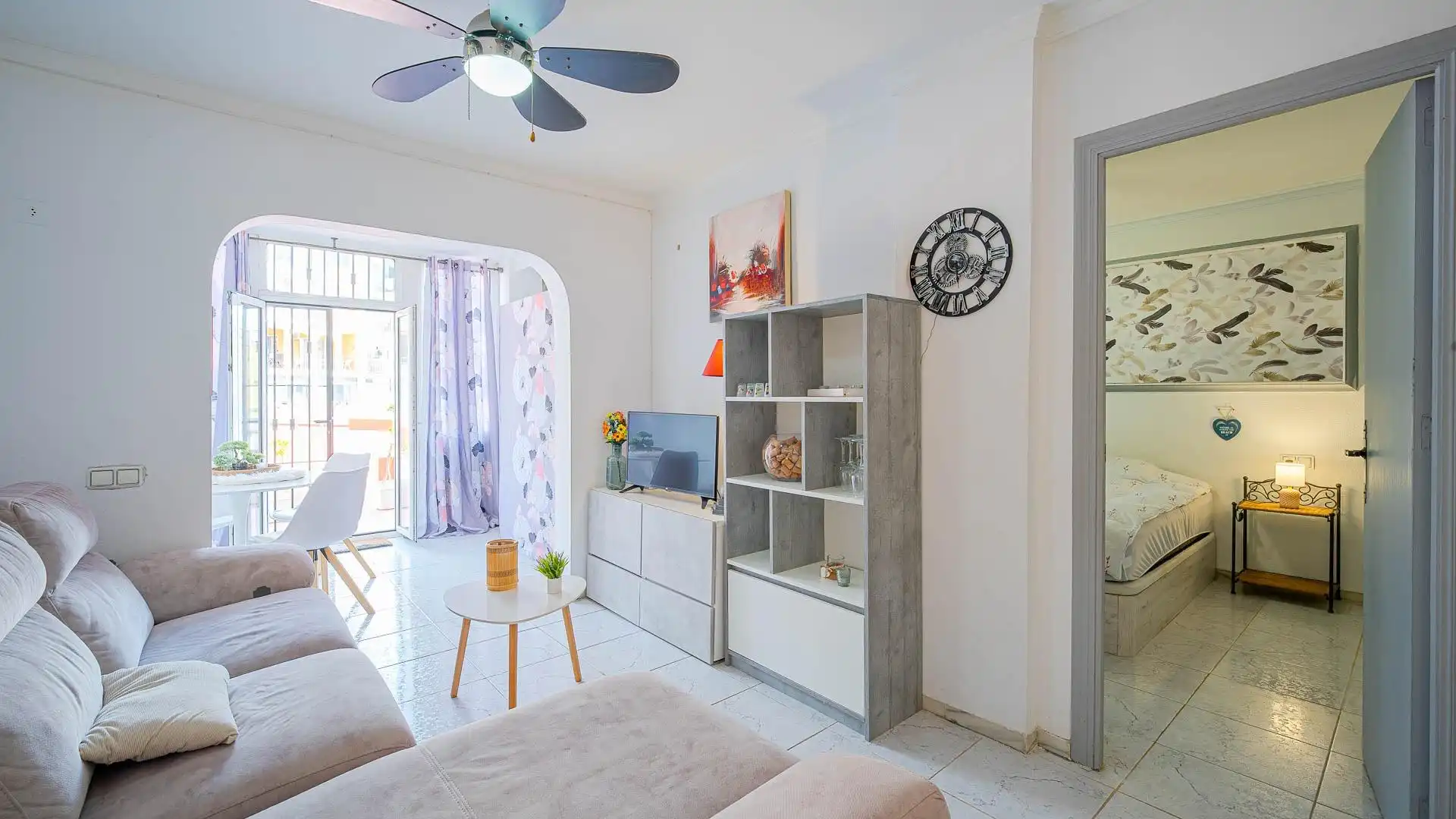 Wohnzimmer von Erdgeschoss zum Verkauf in Torrevieja mit Terrasse und Möbliert