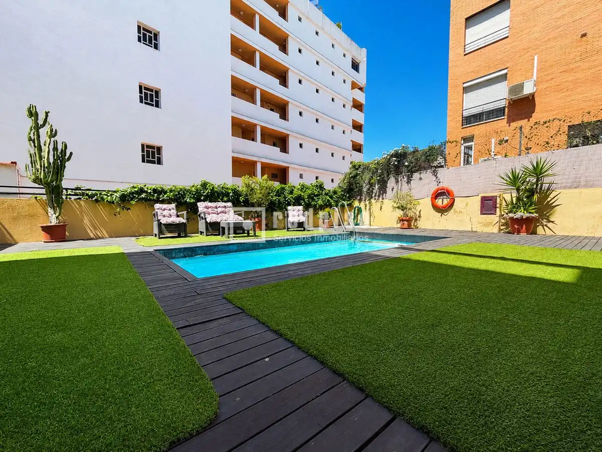 Piscina de Àtic en venda en Torremolinos amb Aire condicionat, Terrassa i Piscina