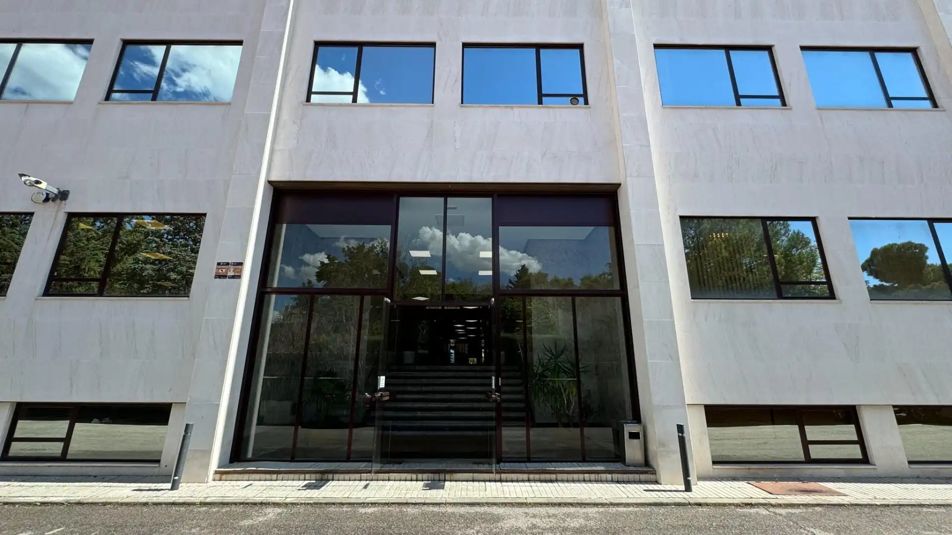 Vista exterior de Oficina en venta en Las Rozas de Madrid con Aire acondicionado y Calefacción
