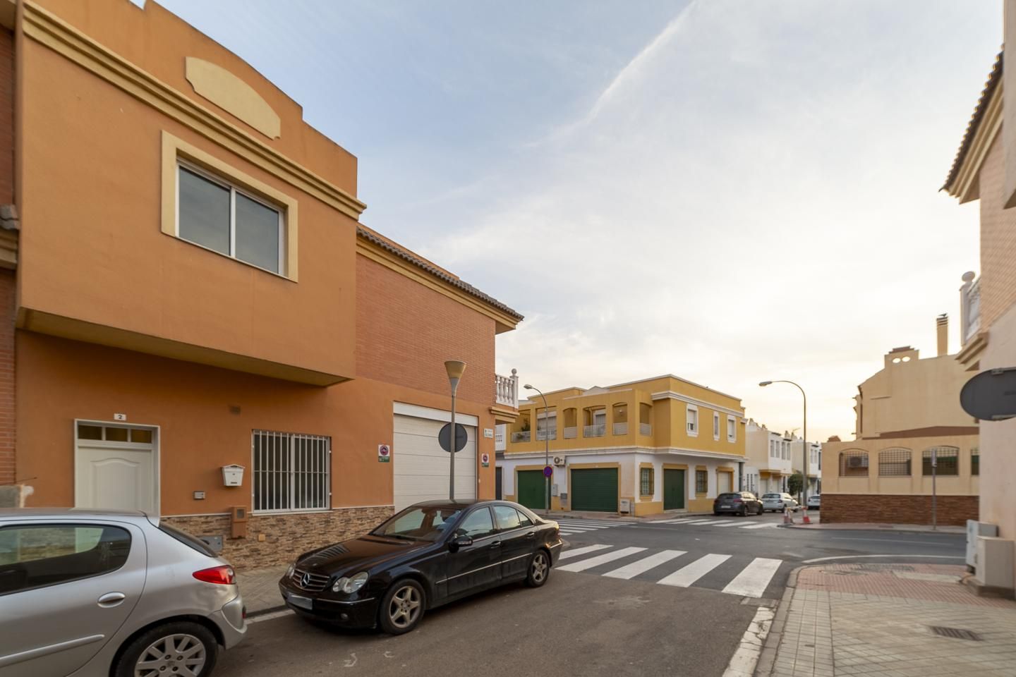 House or chalet for sale in Gazania, Costacabana - Loma Cabrera