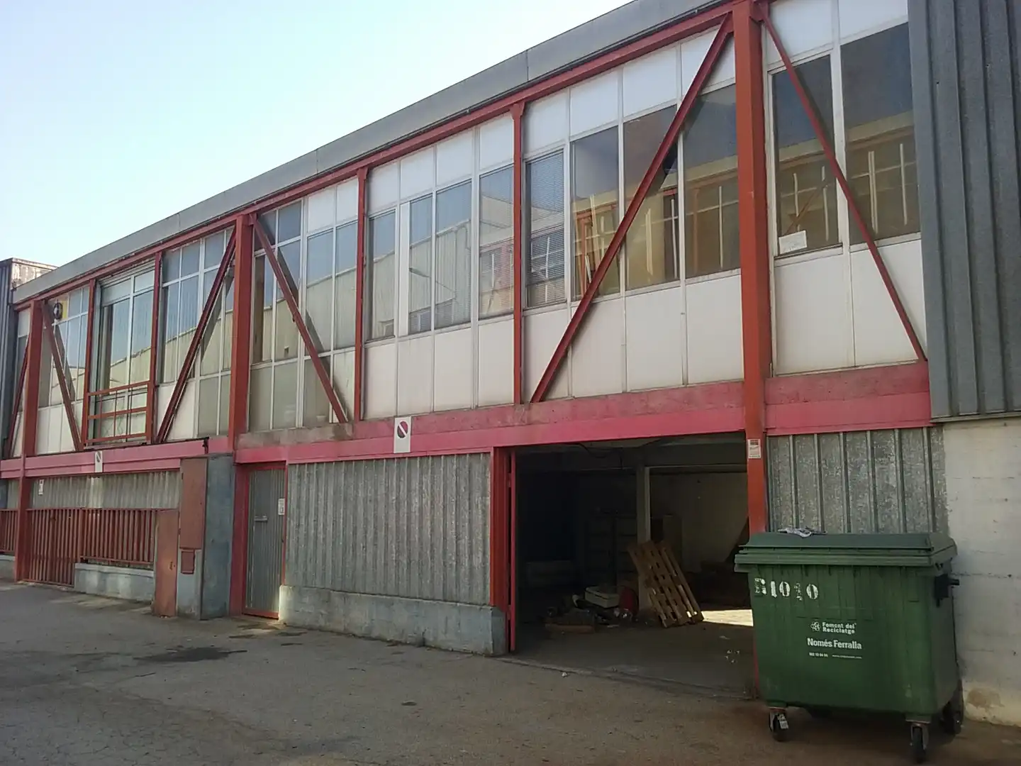 Exterior view of Industrial buildings for sale in Santa Perpètua de Mogoda