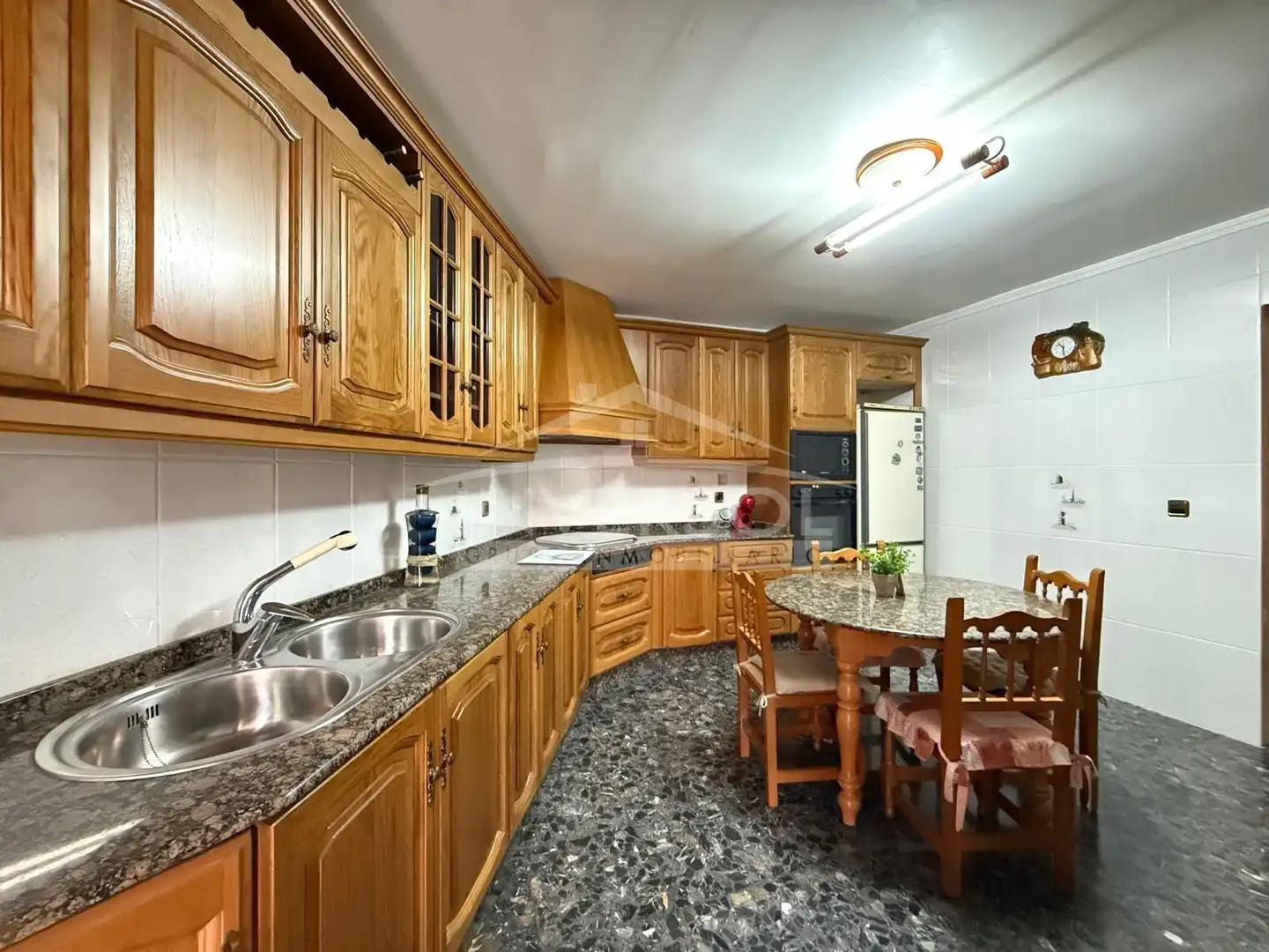 Cocina de Casa adosada en venta en Dalías con Terraza y Amueblado