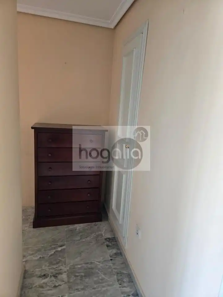 Bedroom of Flat for rent in Sevilla  with Air Conditioner, Terrace and Swimming Pool