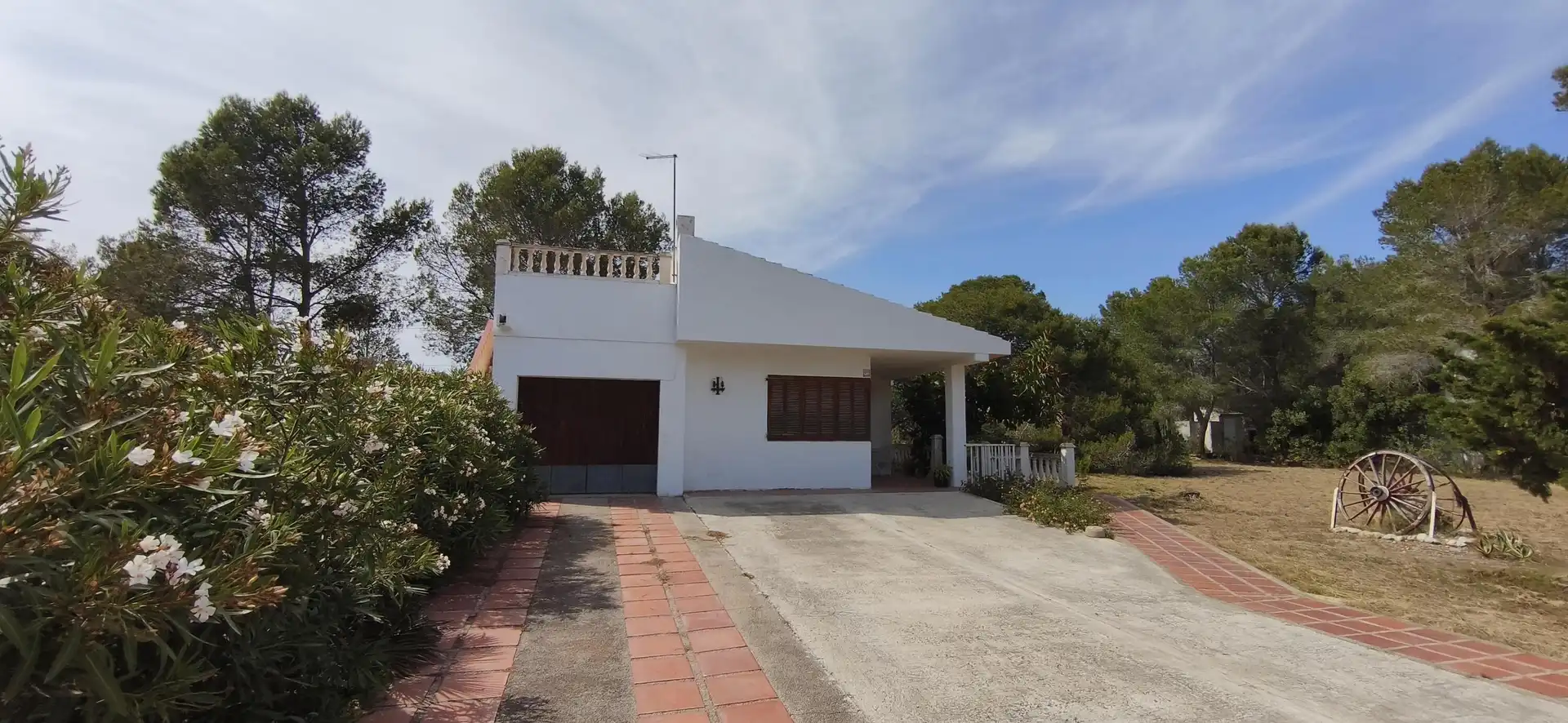 Vista exterior de Casa o xalet en venda en L'Ametlla de Mar  amb Jardí privat i Terrassa