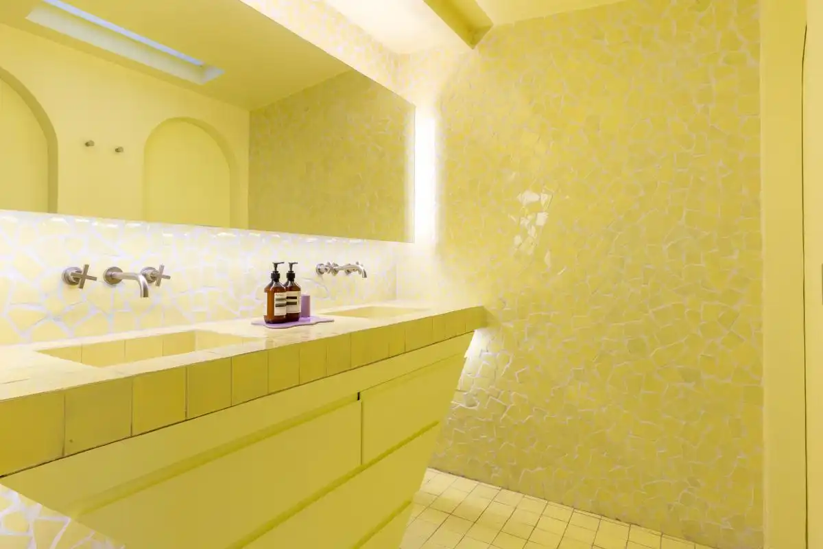 Bathroom of Country homes for sale in Valencia  with Air Conditioner, Heating and Private garden